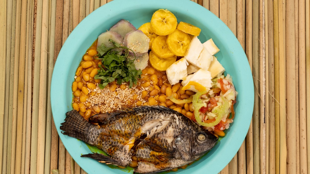 A traditional Angolan dish with fish, plantains, and legumes