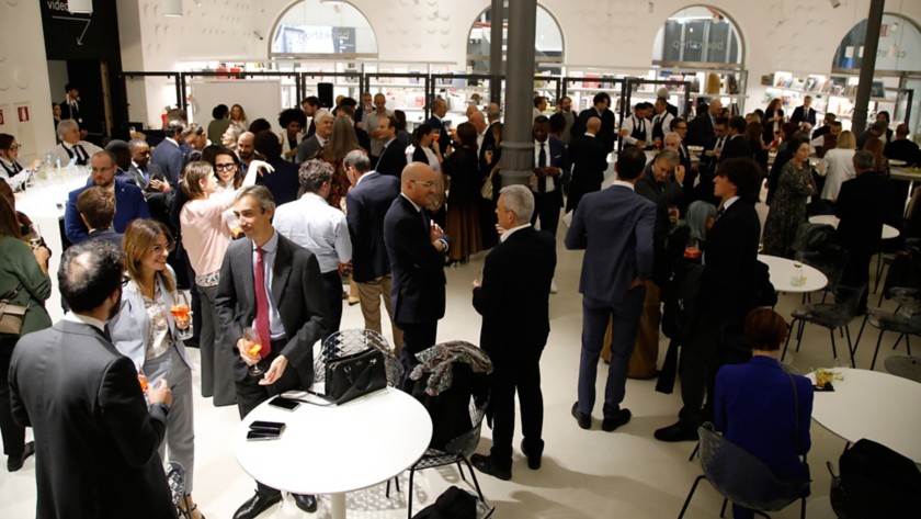 Pubblico all'inaugurazione della mostra FE&L - Food Energy & Life al MAXXI.