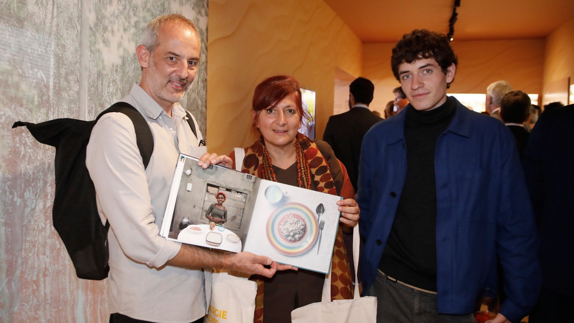 Photographer Gabriele Galimberti at the exhibition.