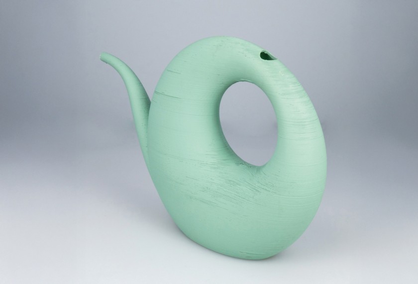 Oggetto di design alla mostra OLTREPLASTICA, all'ADI Design Museum a Milano 