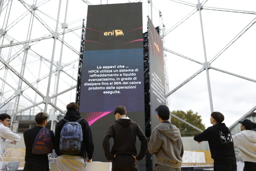 School group watching the Eni installation at Maker Faire Rome 2025