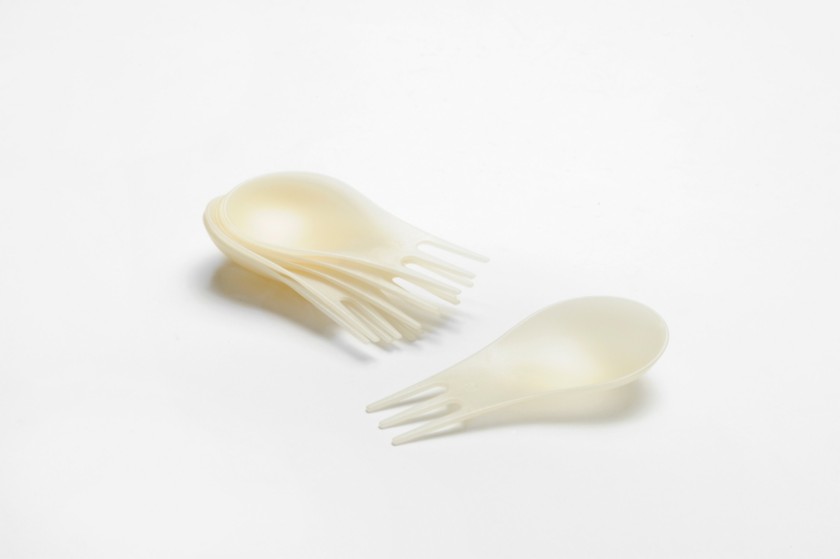 Oggetto di design alla mostra OLTREPLASTICA, all'ADI Design Museum a Milano 