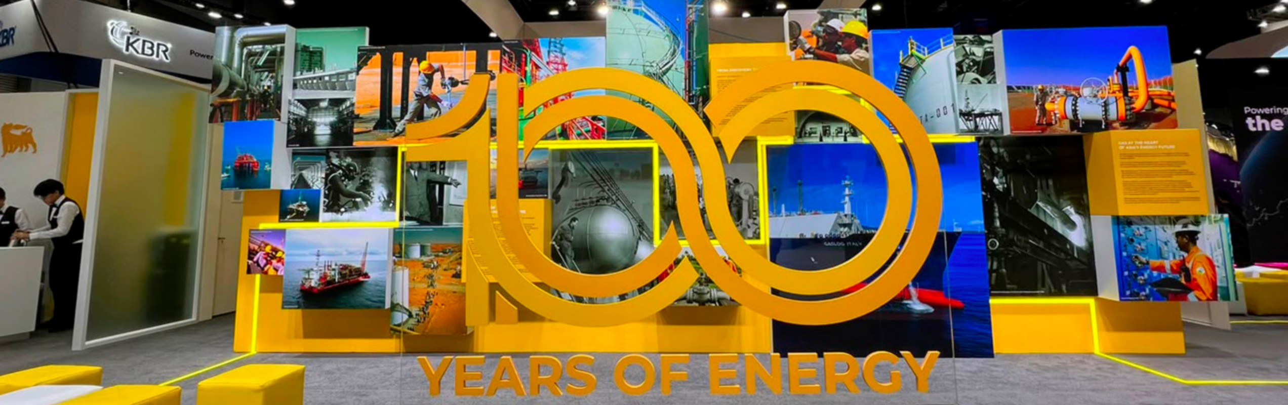 Stand di Eni a Gastech per i 100 anni della famiglia Eni