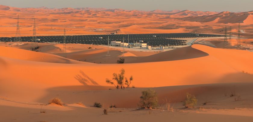 solar panel plant in the Algerian desert