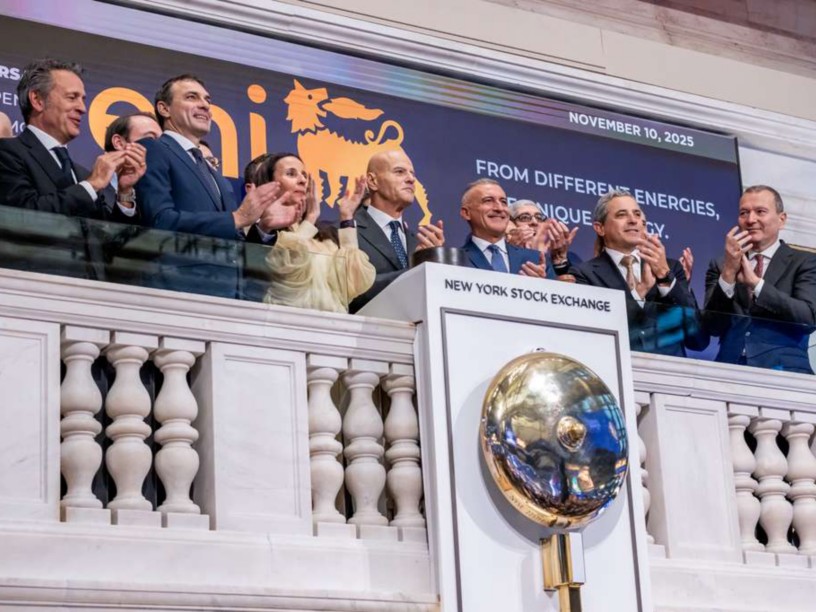 AD Descalzi partecipa alla cerimonia della campanella al New York Stock Exchange