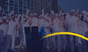 Gruppo di tedofori  a Roma che festeggiano la fiamma olimpica
