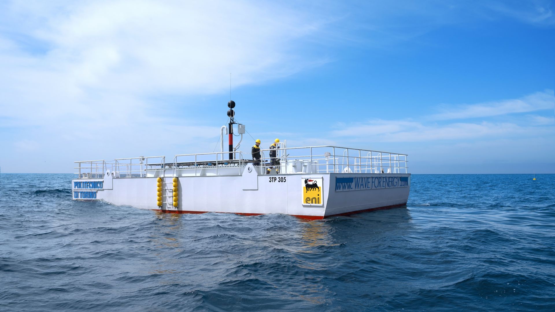 Tecnologia trasforma il moto ondoso in energia in mare
