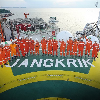 Foto del team che lavora sul progetto Jangkrik