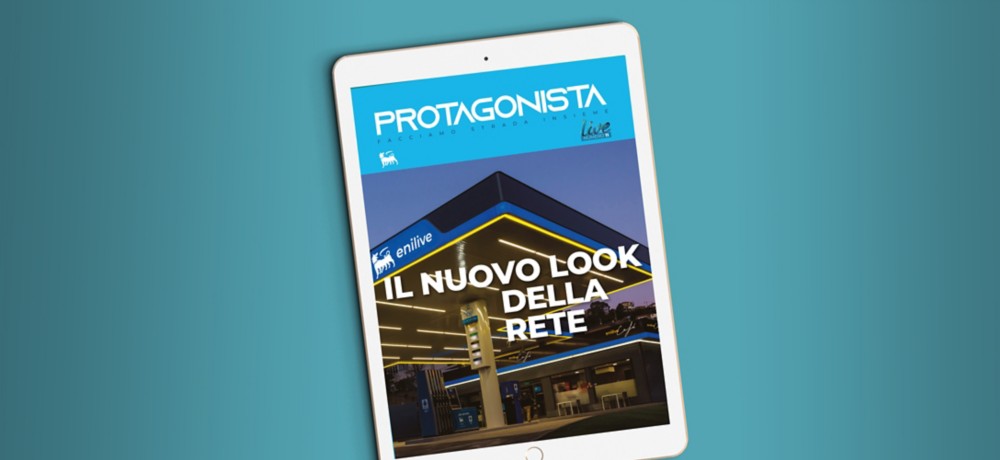 Cover magazine Protagonista numero 11, con la stazione Enilive sullo sfondo