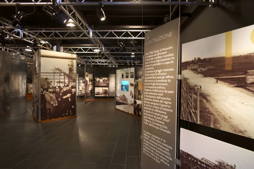 Interno del museo con materiali sulla storia dell’impianto