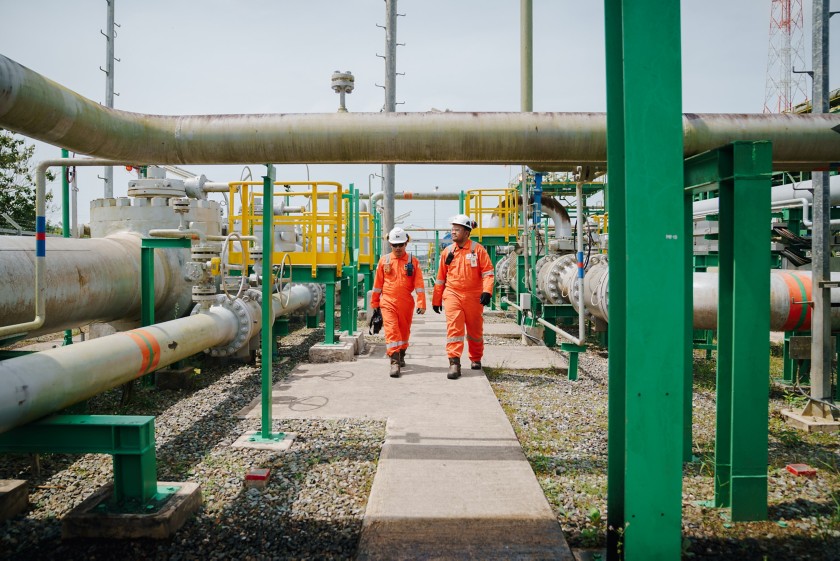 Workers in the gas plant