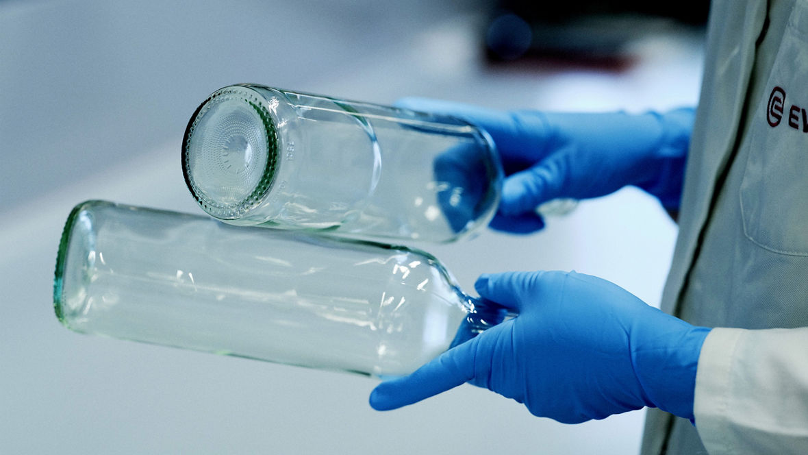 Reibtest für beschichtete Flaschen