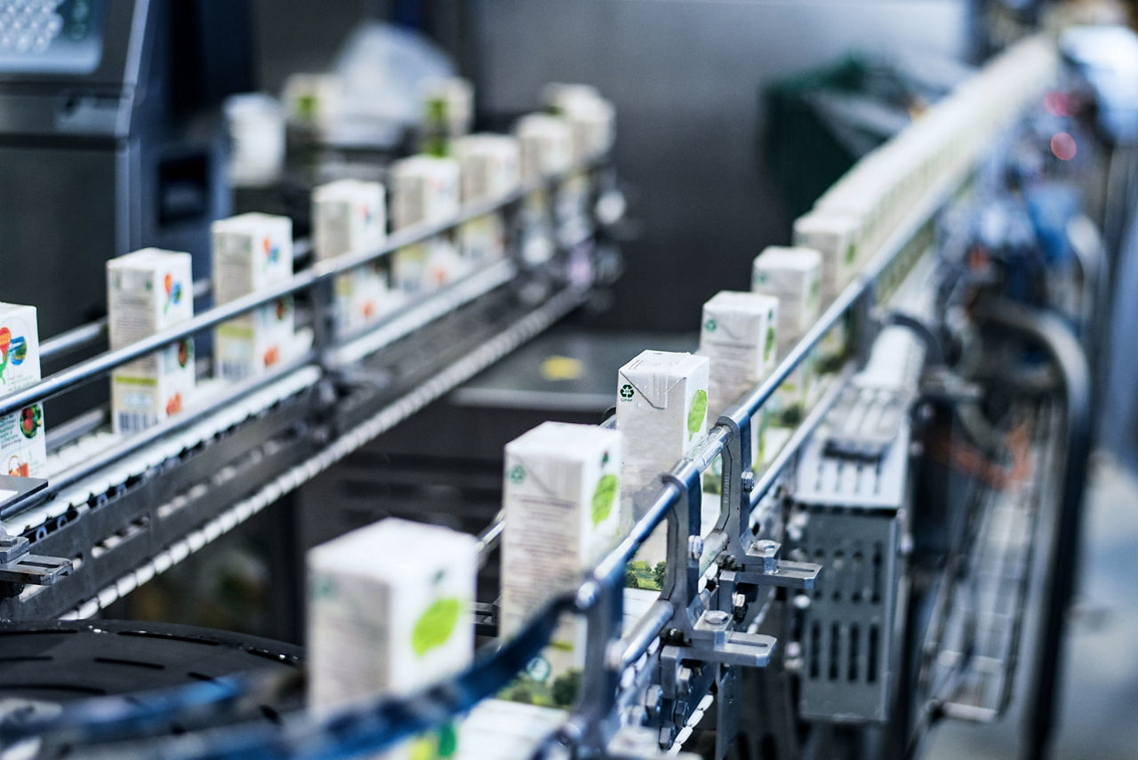 Peressigsäure und Wasserstoffperoxid sterilisieren Verpackungen ohne Konservierungsstoffe oder vorherige Wärmebehandlung.