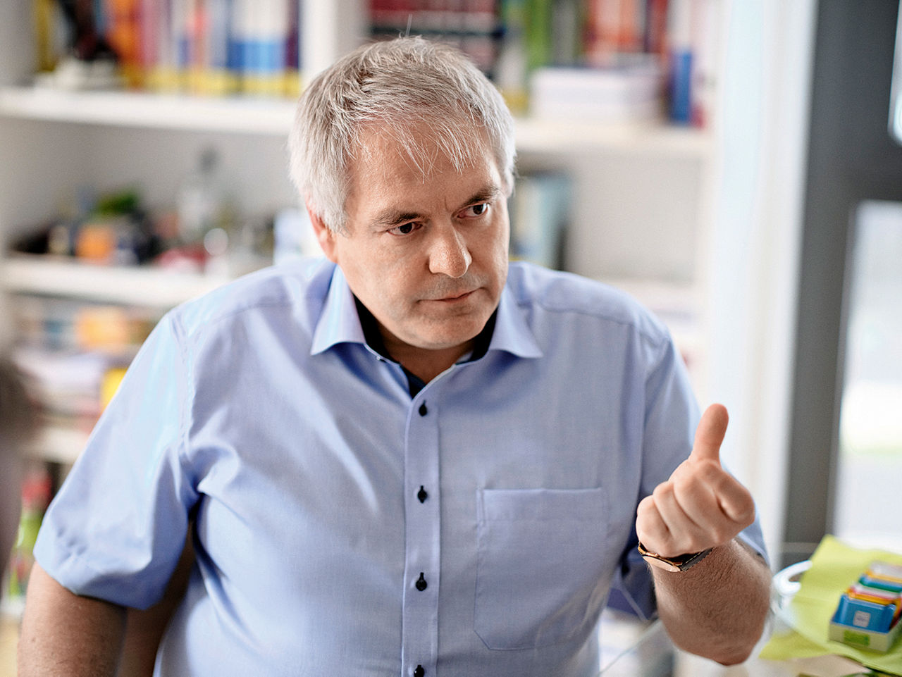 Professor Waldvogel talks