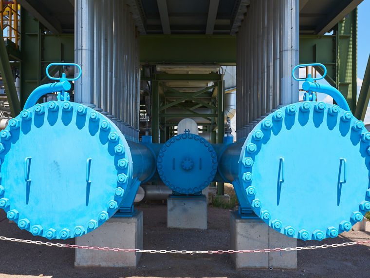 The end caps of two gas pipelines in light blue