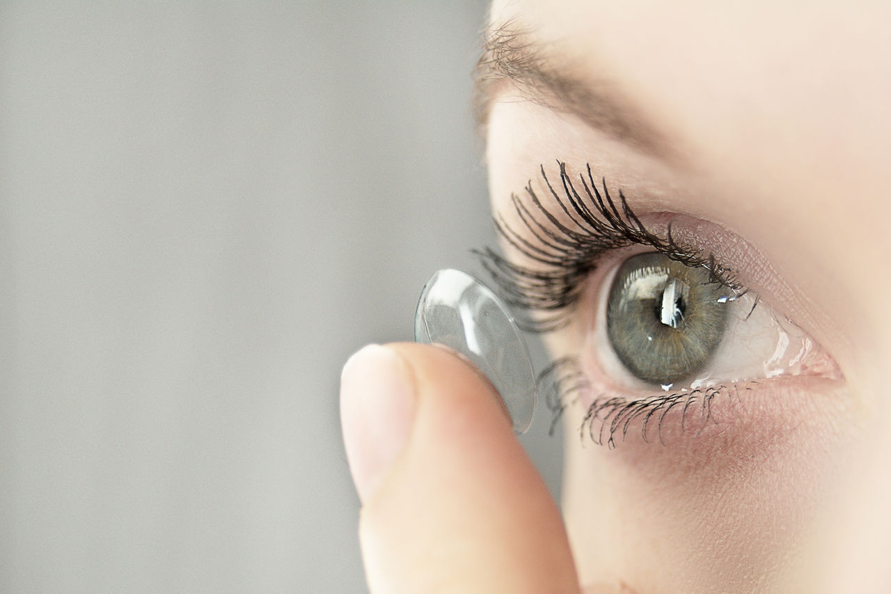 Specitalty methacrylates for better wearing comfort through softer contact lenses.