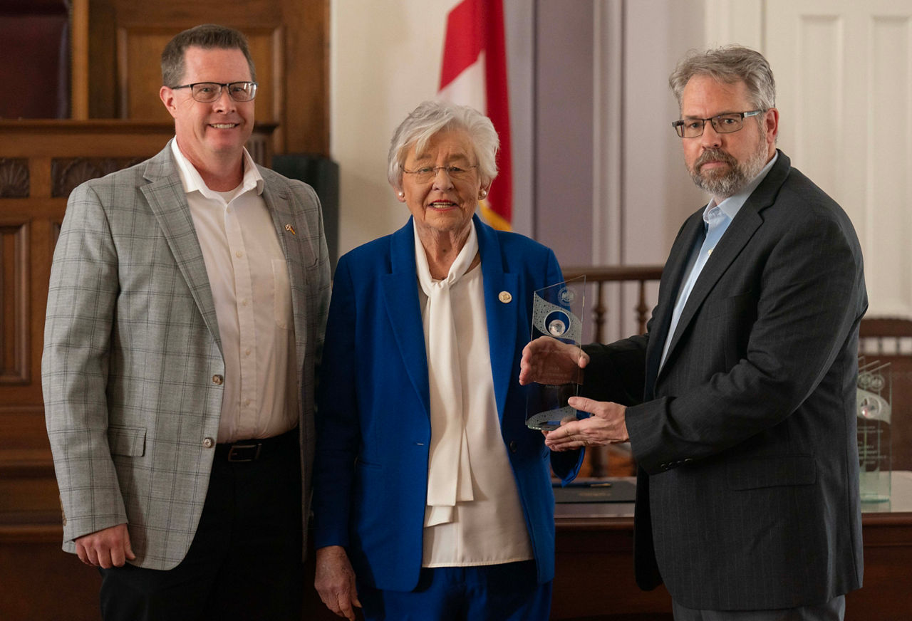 Trade Excellence Award in Alabama