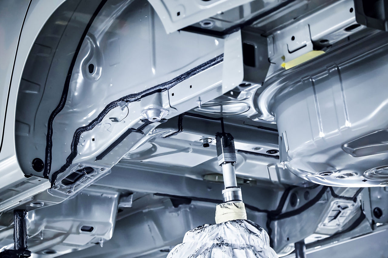 In metal impregnation, these monomers enable the development of resins that seal micro-defects in sintered or cast metal parts—ensuring mechanical strength and fluid tightness.