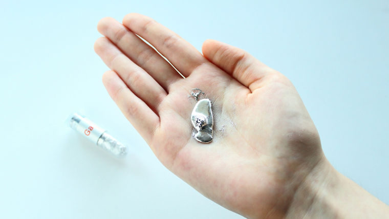 Gallium melting on hand