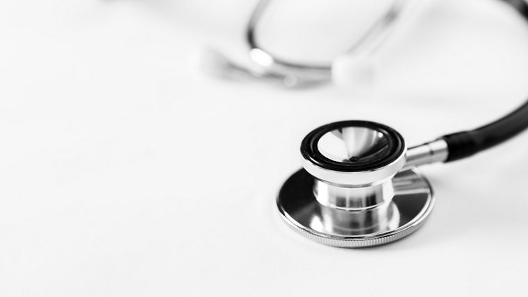 medical stetoskop isolated on a white background