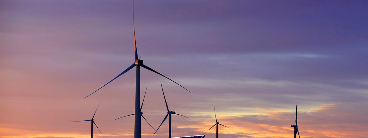 Photovoltaik- und Windkraftanlagen