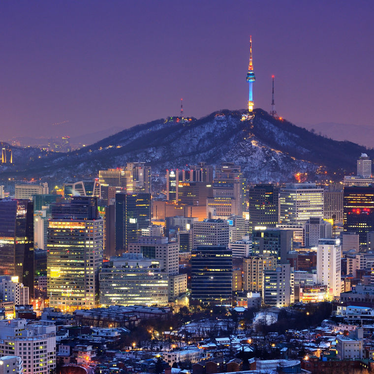 Skyline von Seoulmit dem Seoul Tower.