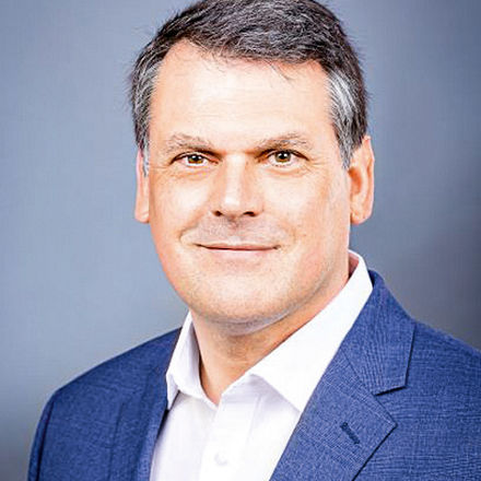 Portraitfoto Alexander Bauer 