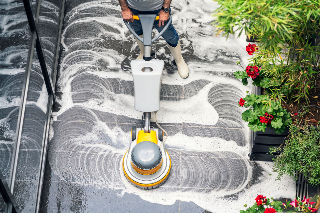 Machine floor washing