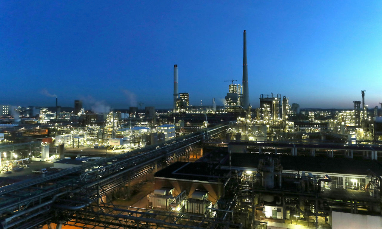 Chemiepark Marl Nachtaufnahme