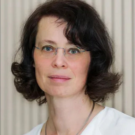 Dr. Dana Kralisch