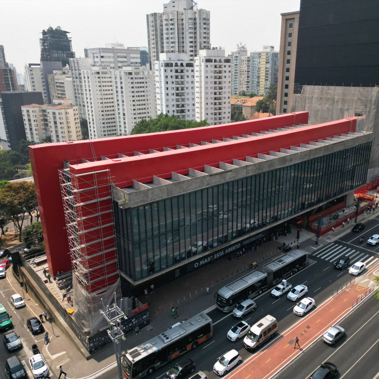 defaultDas Kunstmuseum in São Paulo ist eines der bedeutendsten der südlichen Hemisphäre. Architektonisch ist es selbst ein Meisterstück.