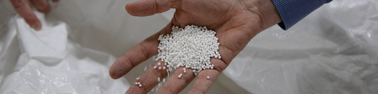 Evonik's site in Little Rock, Arkansas. Catalysts and adsorbents are produced and recycled here.
----
Evonik-Standort Little Rock, Arkansas. Hier werden Katalysatoren und Adsorbentien produziert und recycelt.