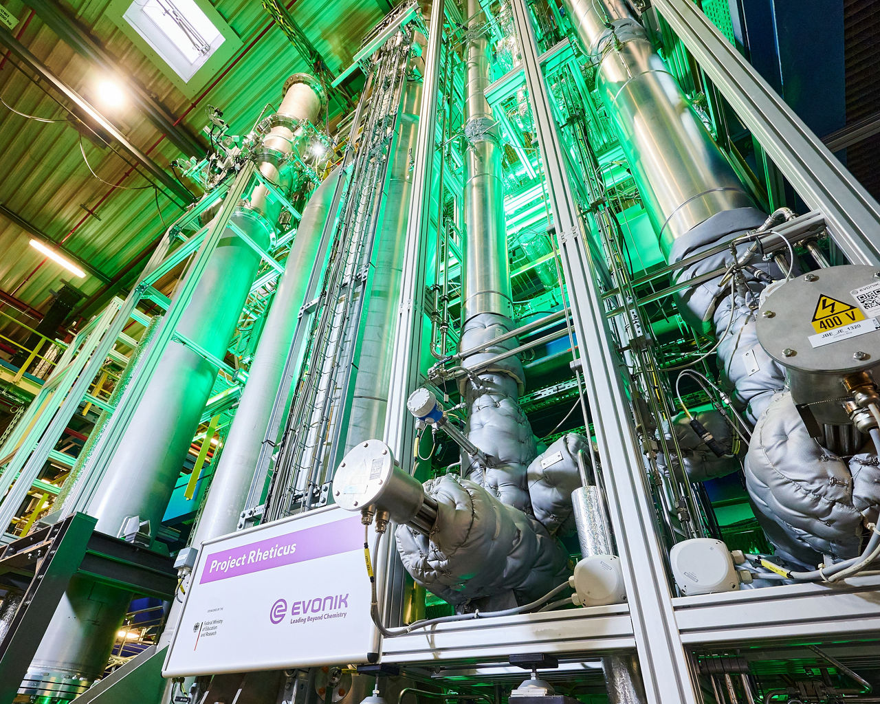 Rheticus - Forschungsprojekt / Evonik-Pilotanlage Marl
Rheticus Pilotanlage am Evonik-Standort in Marl, NRW.
-----
Rheticus pilot plant at the Evonik site in Marl, NRW.
