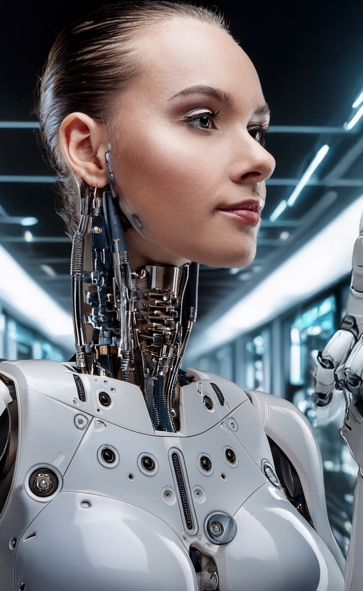 Ein humanoider Roboter, der den Kopf einer Frau hat, steht in einem langen Flur voller technischer Geräte.