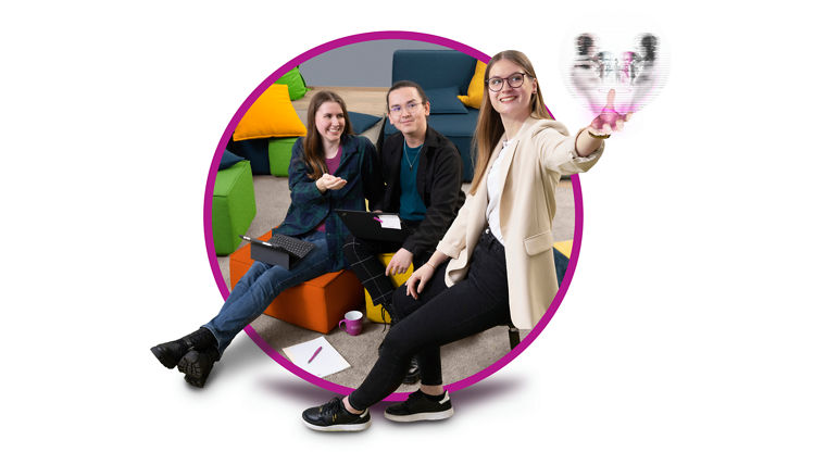 Industriekaufleute, Kaufleute für Büromanagement, Kaufleute für Spedition und Logistikdienstleistung und Fachinformatiker arbeiten in einem Workspace bei Evonik.