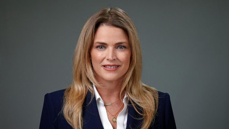 Lauren Kjeldsen
Member of the Management Board of the Custom Solutions segment. She is also responsible for innovation and the Americas region.
-----
Lauren Kjeldsen
Vorstand des Segments Custom Solutions. Zusätzlich verantwortet sie die Innovation und die Region Americas.