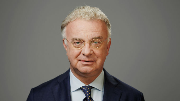 Christian Kullmann
Vorstandsvorsitzender der Evonik Industries AG
CEO