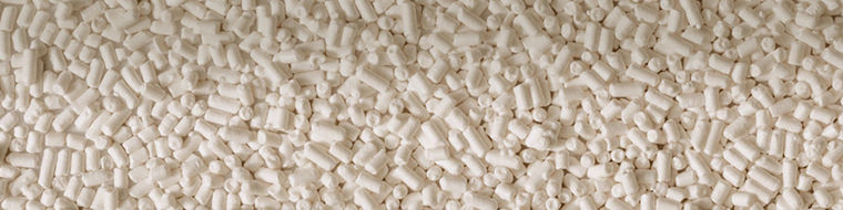 Pellets of Mepron®, the rumen-protected source of methionine for ruminants with time-dependent release.