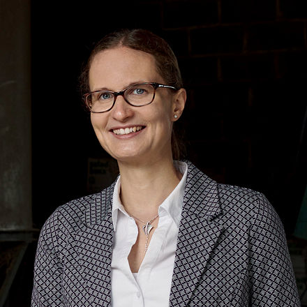 Porträtbild Ines Ochrombel