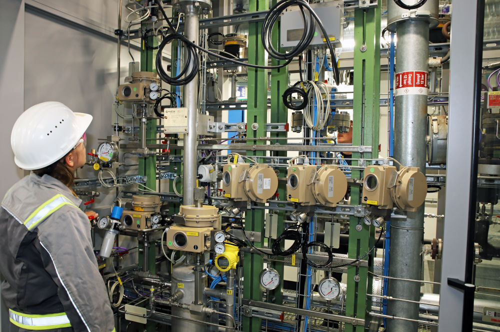 HPPG pilot plant-Startup of Dow and Evonik