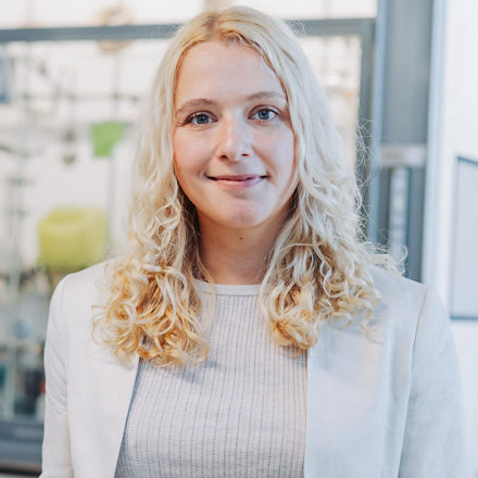 Portraitbild Lisa Steinwachs 