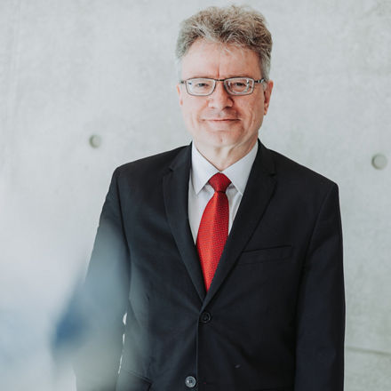 Portrait Professor Dr. Robert Franke