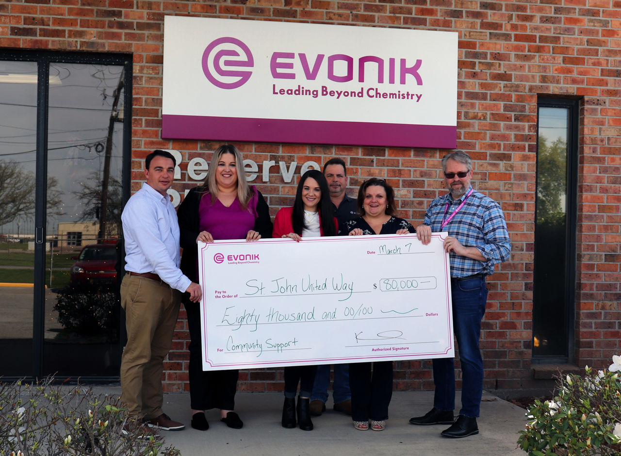 Left to right: Erin Quinley, Jennifer Sparks, Brittany Breaux, Steven Millet, Dolores Montz (United Way), Kel Boisvert.