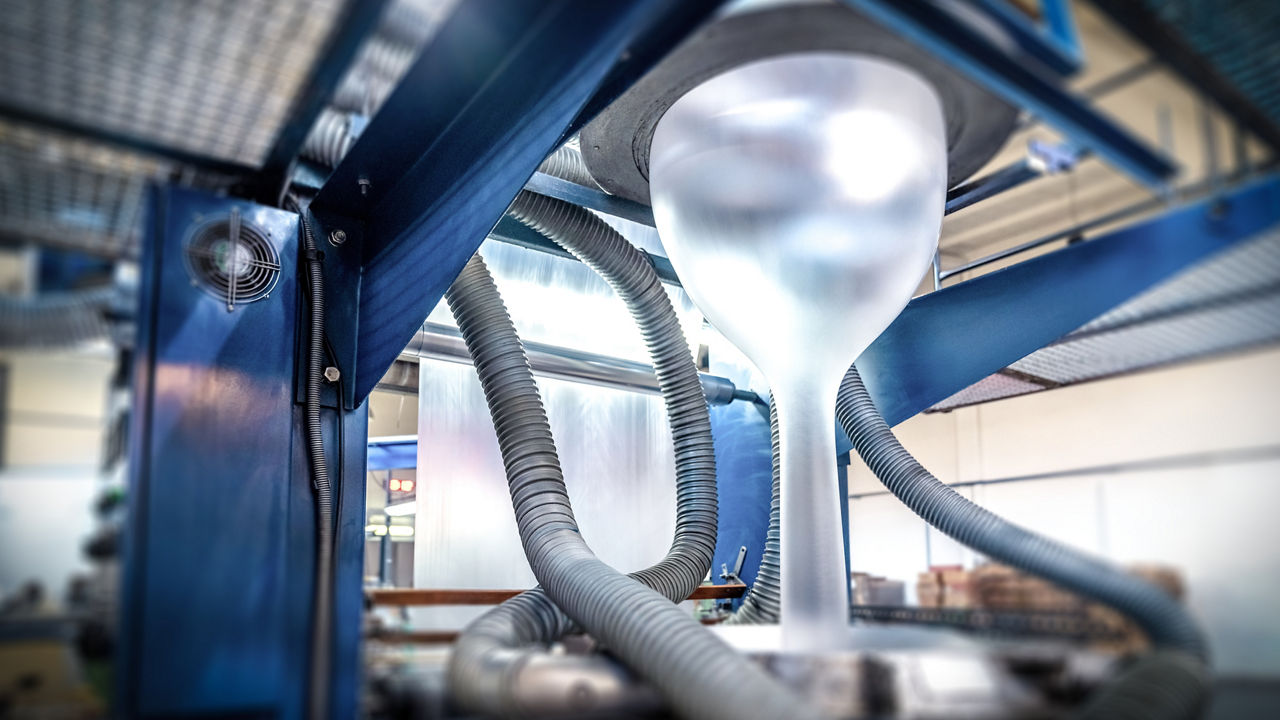 Decades of experience prove: Our antiblocking agents have little to no effect on other major film characteristics like gloss or mechanical quality.