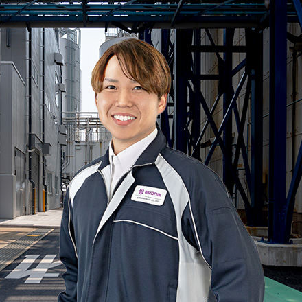 Portraitbild Shogo Ichinozuka  in Arbeitsjacke