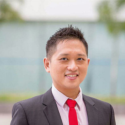 Portrait Ronny Sondjaja