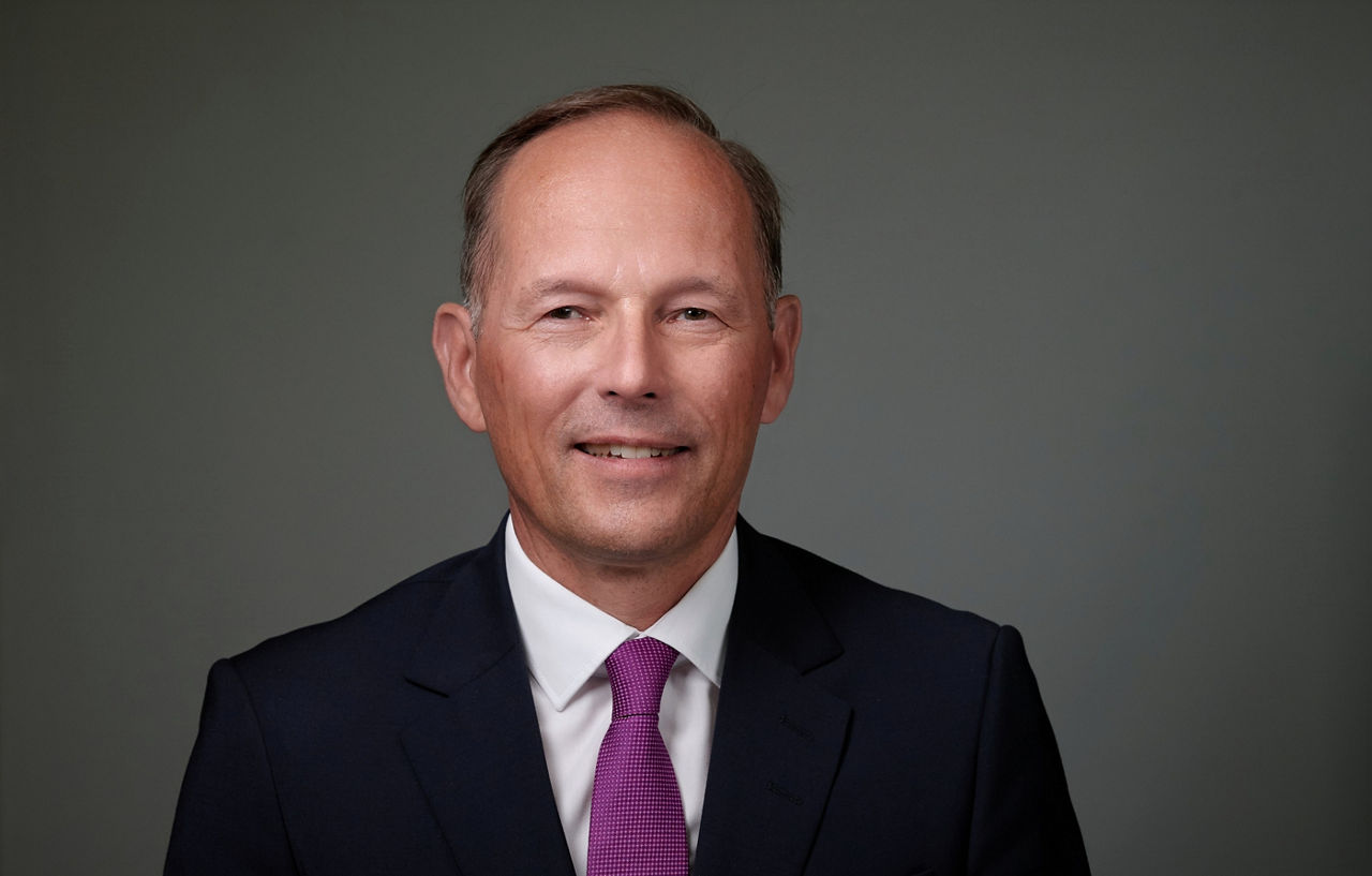 Vorstandsbilder 2026 
Thomas Wessel
Thomas Wessel
Labor Director and Human Resources Director of Evonik Industries AG
-----
Thomas Wessel
Arbeitsdirektor und Personalvorstand der Evonik Industries AG
Thomas Wessel
Labor Director and Human Resources Director of Evonik Industries AG
-----
Thomas Wessel
Arbeitsdirektor und Personalvorstand der Evonik Industries AG