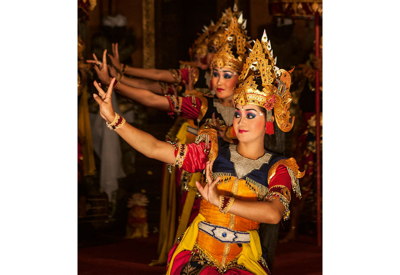 Dancers in traditional dress