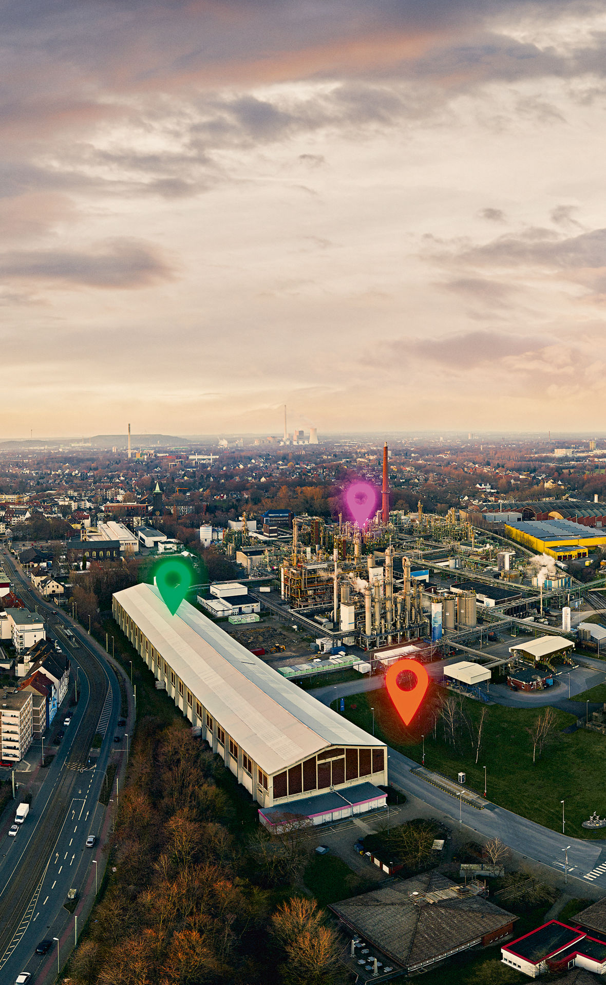 Panorama Evonik-Standort Herne mit Markierungen für die Teilprojekte auf dem Weg zur Defossilisierung.