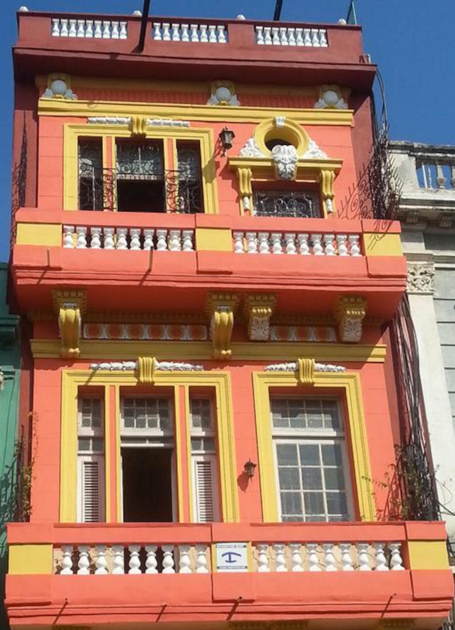 Casa Colonial San Lázaro Street